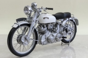 K622 1/9 Vincent Late White Shadow Model Factory Hiro