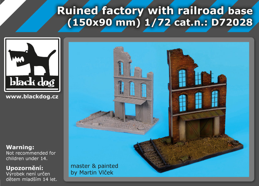 [사전 예약] D72028 1/72 Ruined factory with railroad base