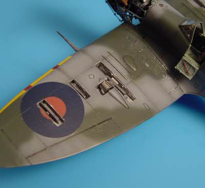 [사전 예약] 7102 1/72 Spitfire Mk.Vb gun bay TAMIYA Aires
