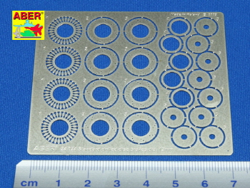 24024 1/24 Standard drilled discs 12mm