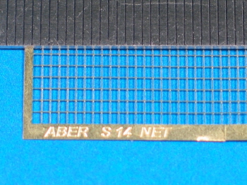S14 Nets and drilled plates ( 18 models -80x45mm )