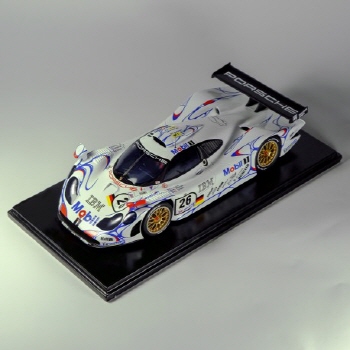 [사전 예약 ~9/28일] P24114 1/24 Porsche 911 GT1 "Mobil1" 1st Le Mans 1998