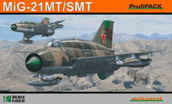 8233 1/48 MiG-21SMT 1/48 8233