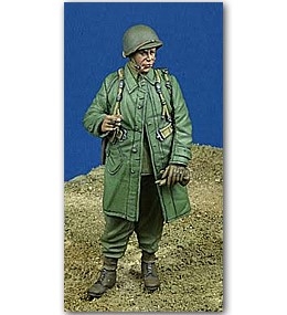 [사전 예약-4월 출시 예정] 35217 1/35 US Paratrooper NCO in raincoat 1944-45