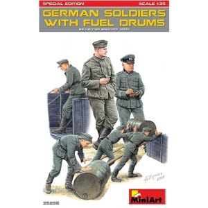 BE35256 1/35 German Soldiers w/Fuel Drums Special Edition