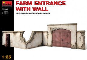 BE35535 1/35 Farm Entrance with Wall