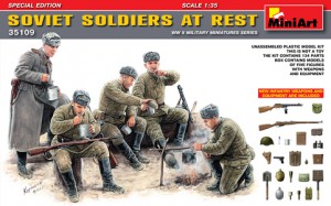 BE35109 1/35 Soviet Soldiers at rest