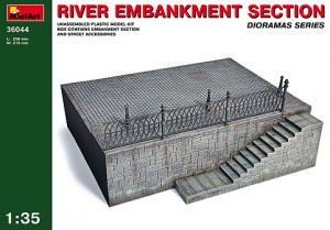 BE36044 1/35 River Embankment Section