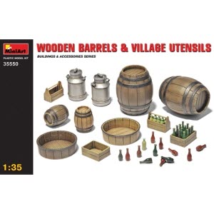 BE35550 1/35 Wooden Barrels & Village Utensils