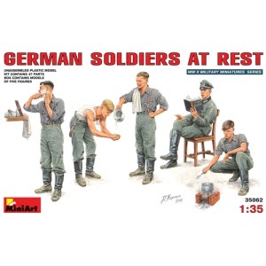 BE35062 1/35 German Soldiers at rest