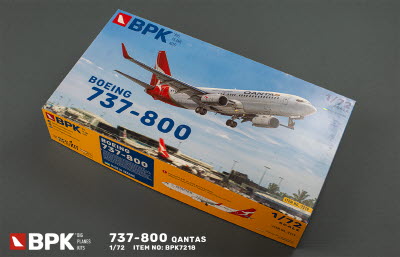 BPK7218 1/72 737-800 Qantas (1/72) 582