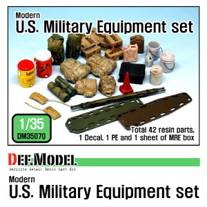 DM35070 1/35 1/35 Modern US Military Equipment set