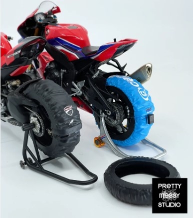 [사전 예약] MC41 1/12 Tyre Warmer Set for Modern Superbikes